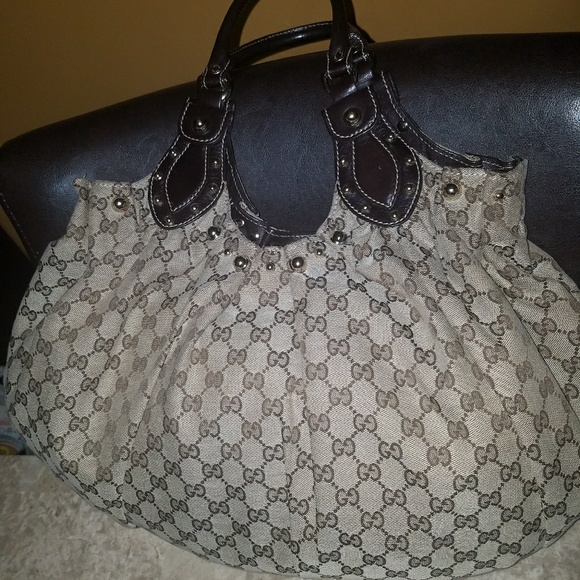 💯Authentic Gucci Studded Pelham Hobo 👜 - Picture 5 of 8